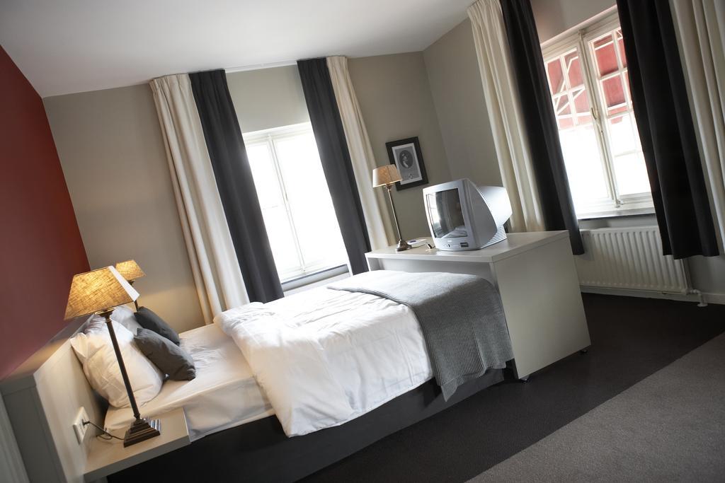 Hotel De Prins Sittard Oda fotoğraf